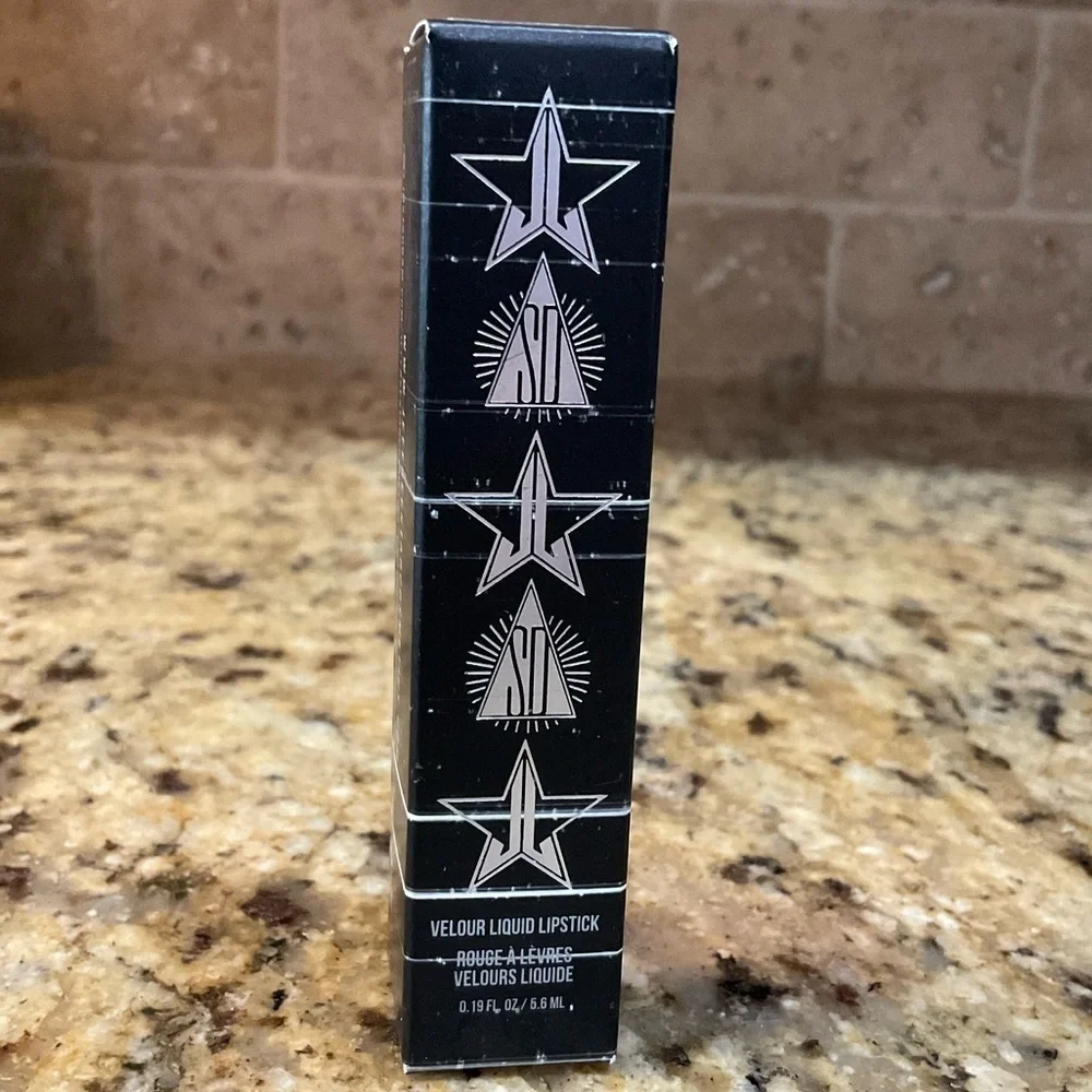 🎉 SALE JEFFREE Star Velour Liquid Lipstick in Shane